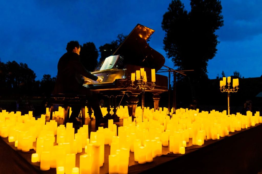 Candlelight Open Air ilumina la Hacienda Nadales como tributo a Coldplay